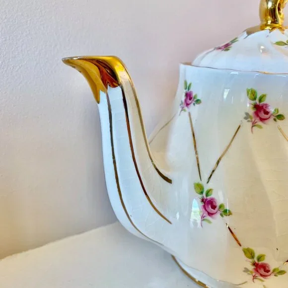 Vintage Sadler 1940s Pink Roses on Gold Trellis Teapot 2790 - Picture 5 of 9
